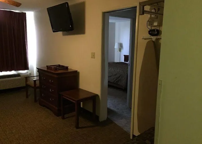 Briarwood Hotel