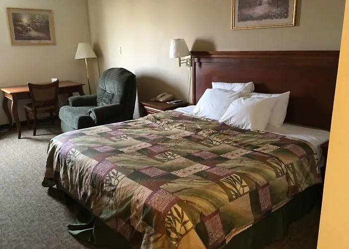 Briarwood Hotel 2*